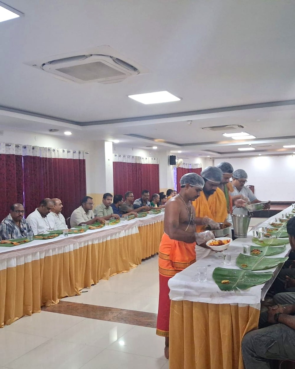 Traditional South Indian catering thali plated by Sri Annapurna Caterers